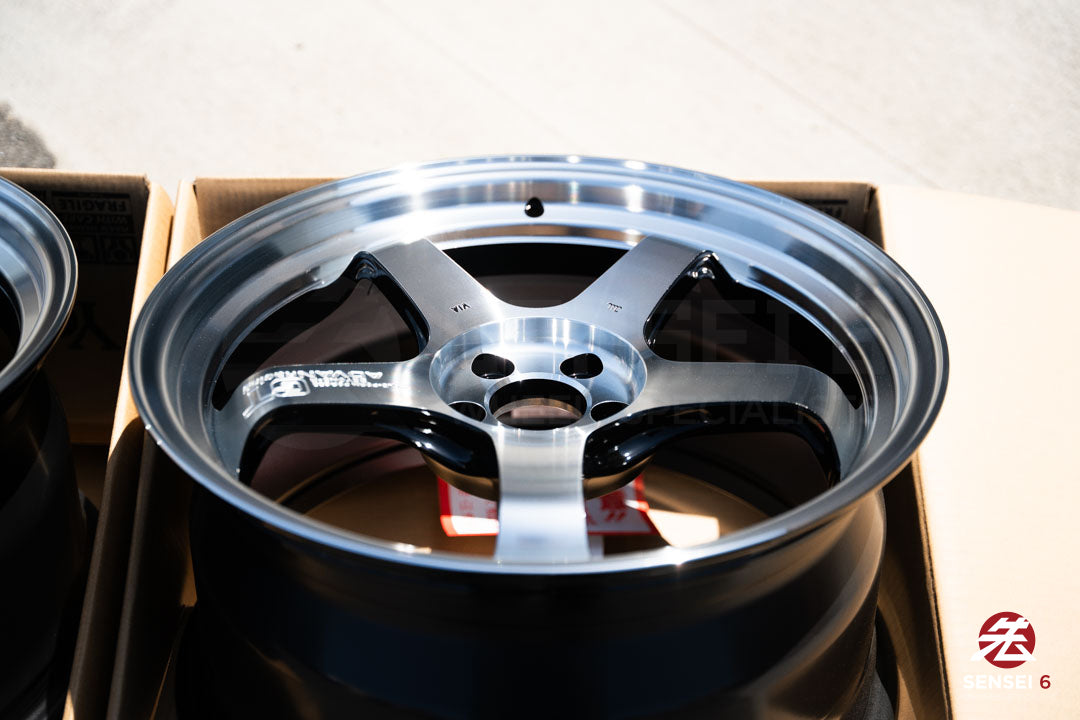 Advan GT Beyond-R / 18x9.5 +45 / 5x100 / Machining & Diamond Cut (MDC)