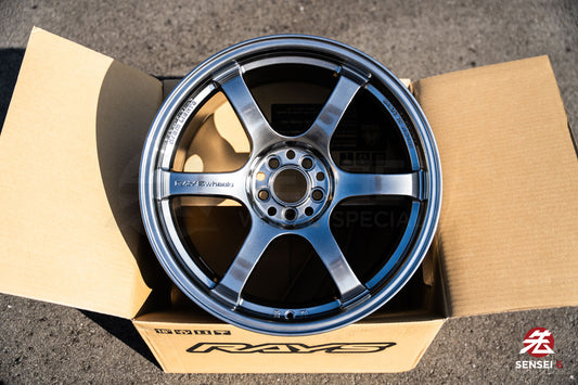 Gram Lights 57DR / 18x9.5 +38 / 5x100 / Grace Silver (GT)