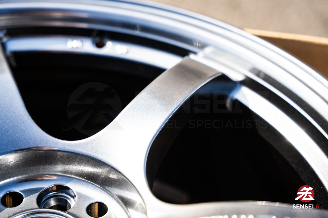 Gram Lights 57DR / 18x9.5 +38 / 5x100 / Grace Silver (GT)