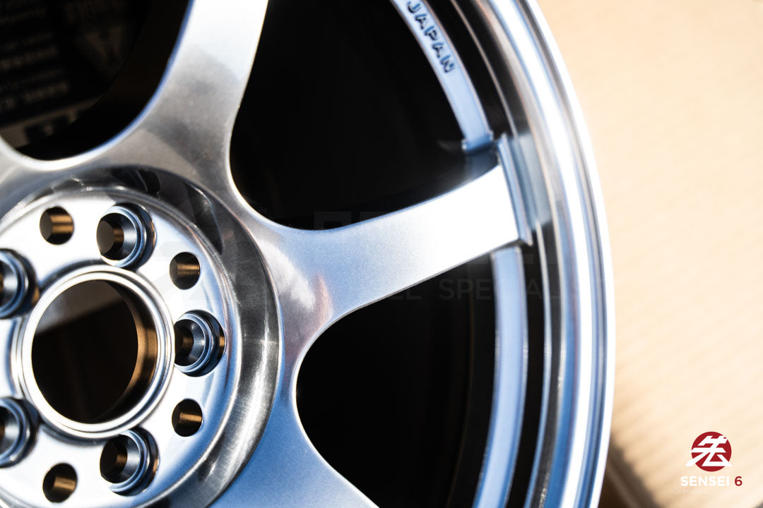 Gram Lights 57DR / 18x9.5 +38 / 5x100 / Grace Silver (GT)