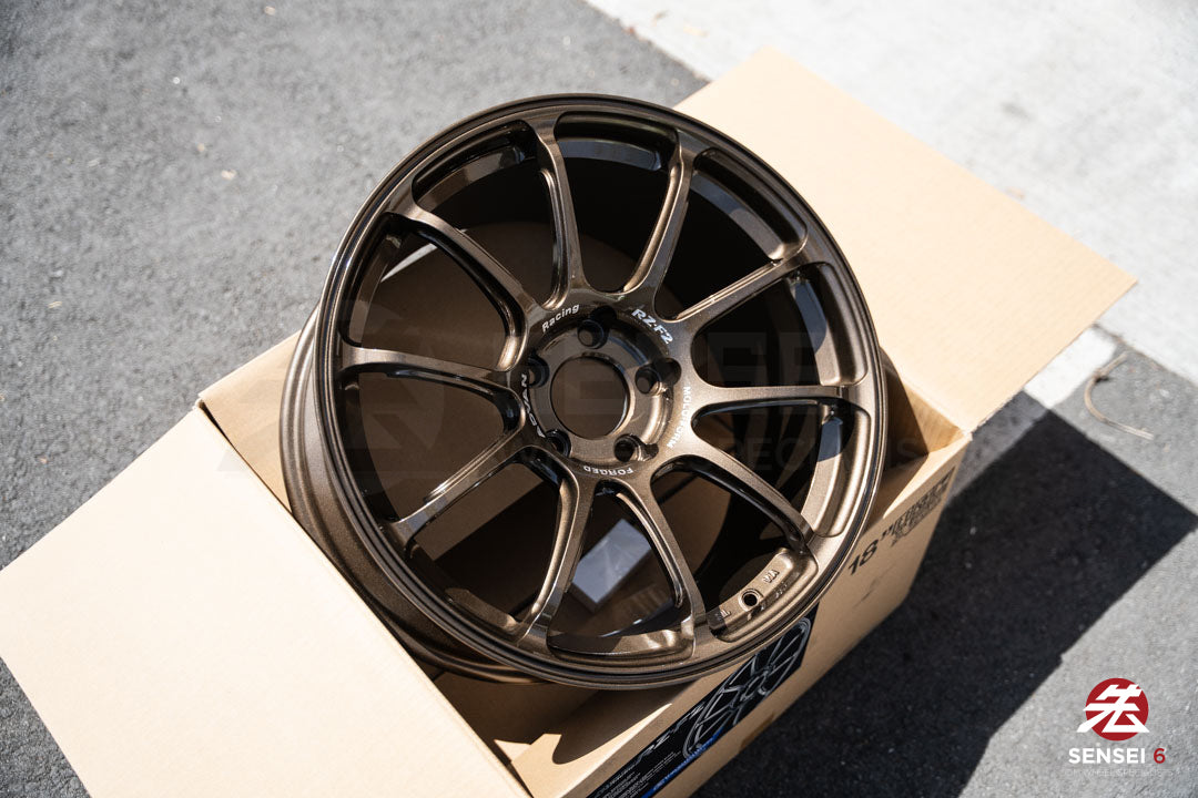 Advan RZ-F2 / 18x10 +40 / 5x114.3 / Bronce Racing Umber