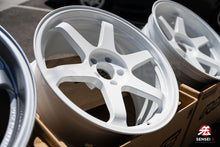 Load image into Gallery viewer, Volk TE37SL / 19x9.5 +22, 19x10.5 +35 / 5x112 / Dash White
