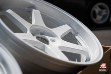 Load image into Gallery viewer, Volk TE37SL / 19x9.5 +22, 19x10.5 +35 / 5x112 / Dash White

