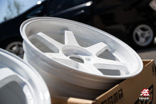 Load image into Gallery viewer, Volk TE37SL / 19x9.5 +22, 19x10.5 +35 / 5x112 / Dash White
