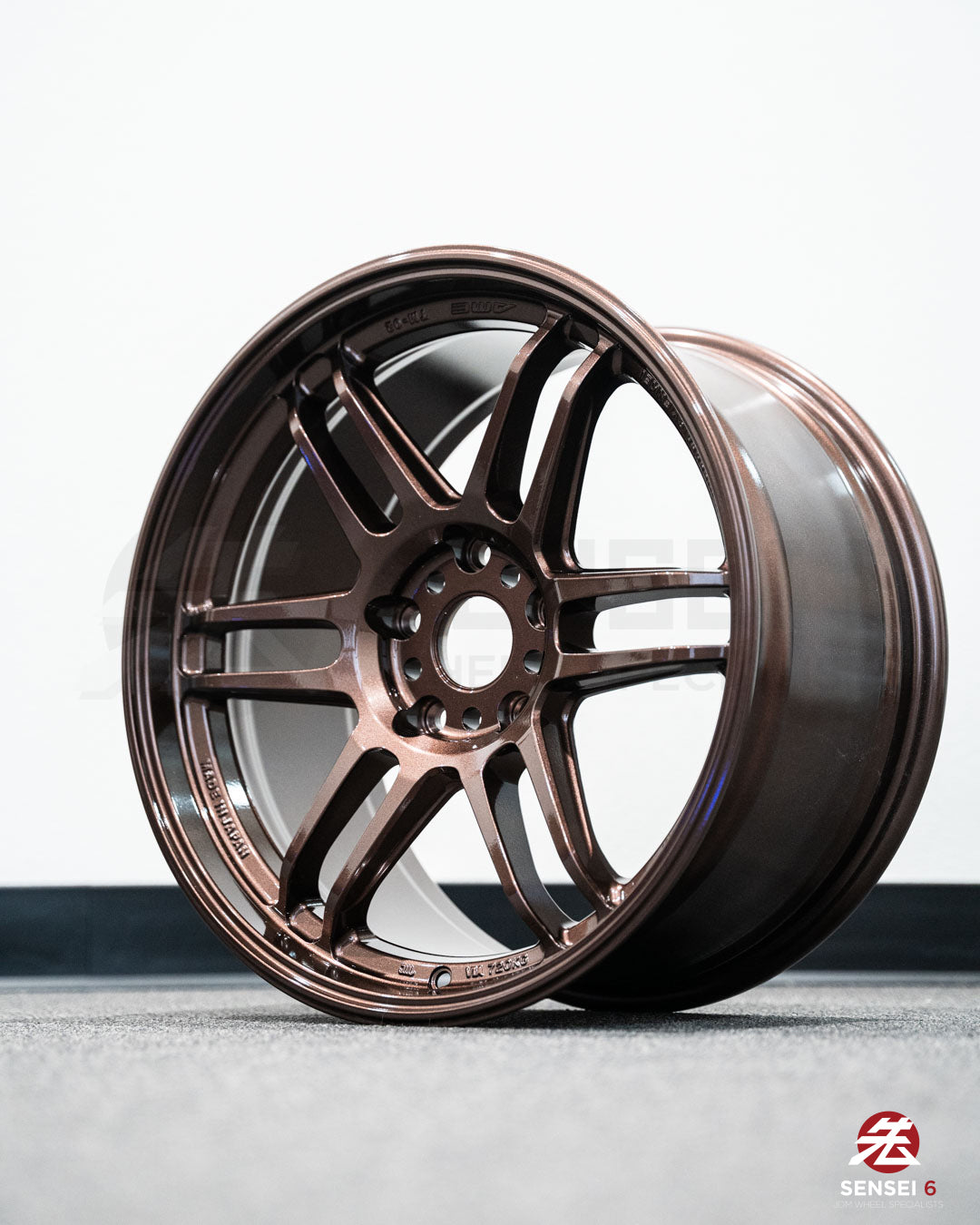 AME Tracer TM02 / 18x9.5 +37 / 5x120 / Deep Bronze