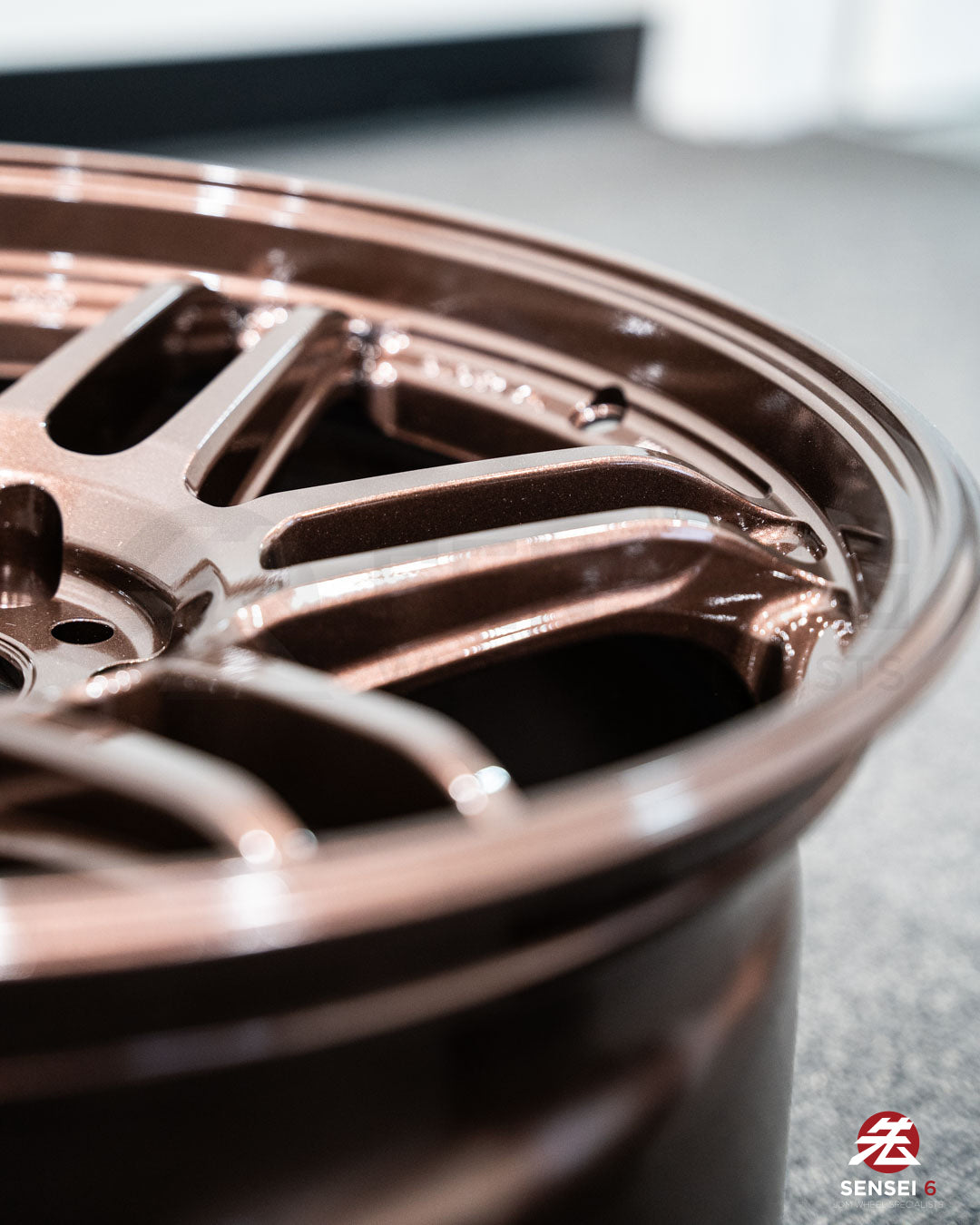 AME Tracer TM02 / 18x9.5 +37 / 5x120 / Deep Bronze