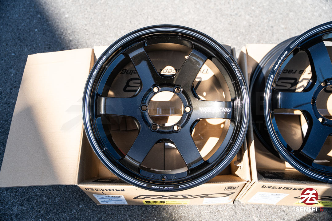 Volk TE37SB / 18x8.5 +22 / 6x139.7 / Pressed Double Black (PW)