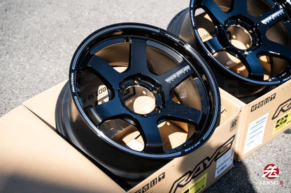 Volk TE37SB / 18x8.5 +22 / 6x139.7 / Pressed Double Black (PW)