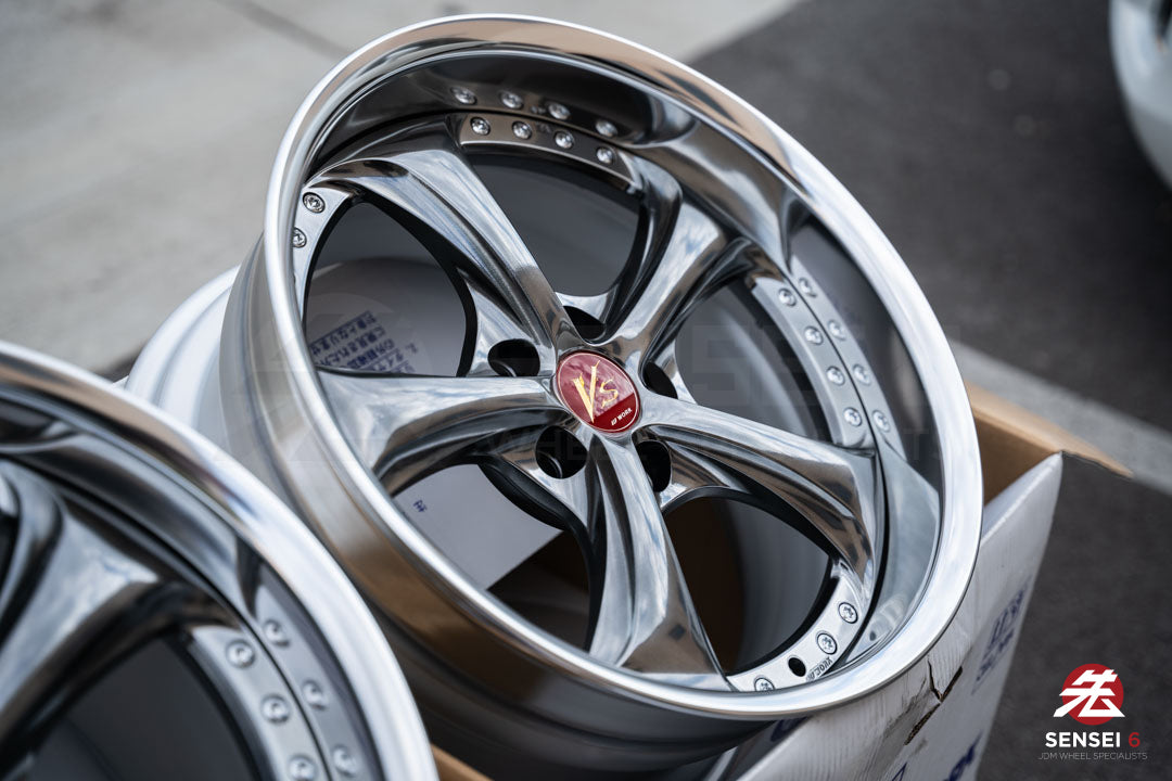 Work VSKF# / 18x9.5 +22, 18x9.5 +21 / 5x114.3 / Brilliant Silver Black (BSB)