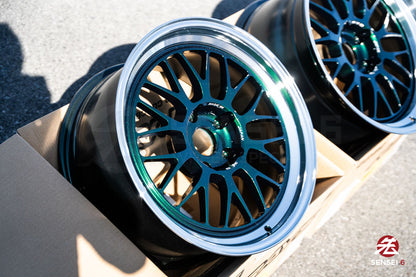 Volk 21A / 18x9.5 +22, 18x10.5 +22 / 5x120 / Racing Green Rim DC (IG)
