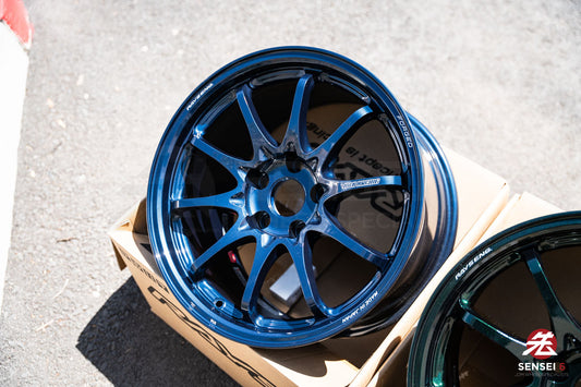 Volk CE28N-Plus / 17x10 +44 / 5x114.3 / Azul Magnético (BL)