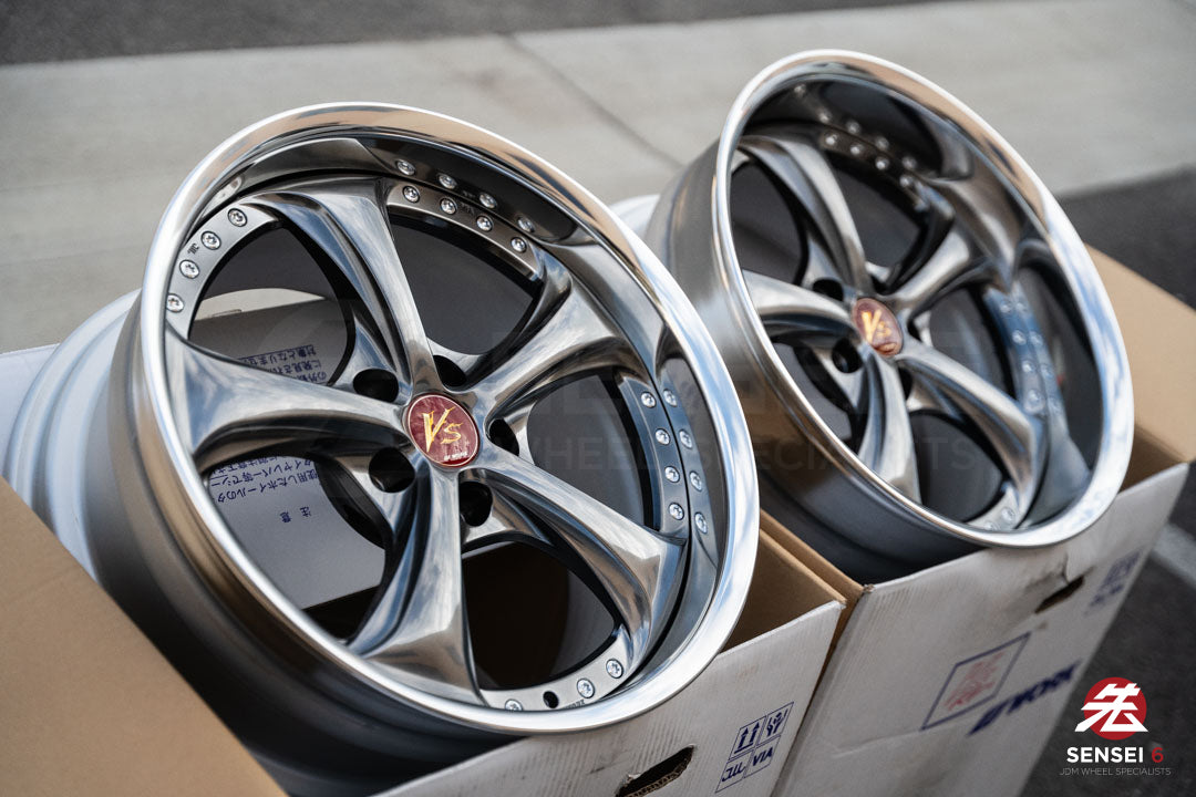 Work VSKF# / 18x9 +16, 18x10 +21 / 5x114.3 / Brilliant Silver Black (BSB)