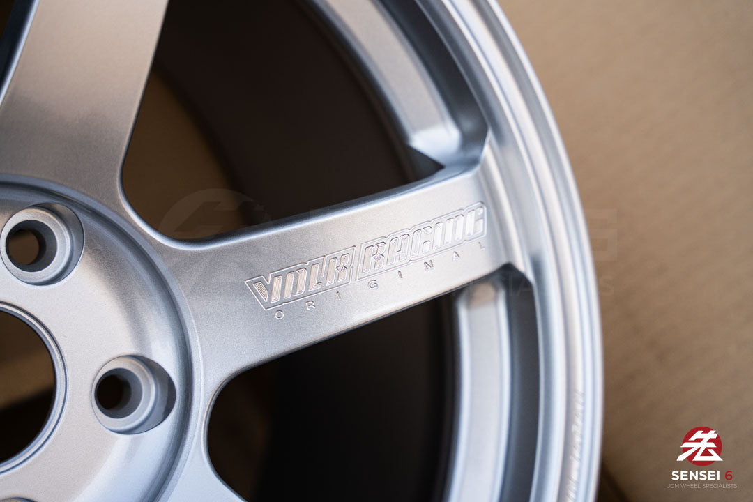 Volk TE37 Saga S-Plus / 18x10 +40 / 5x120 / Diamond Silver (DS)