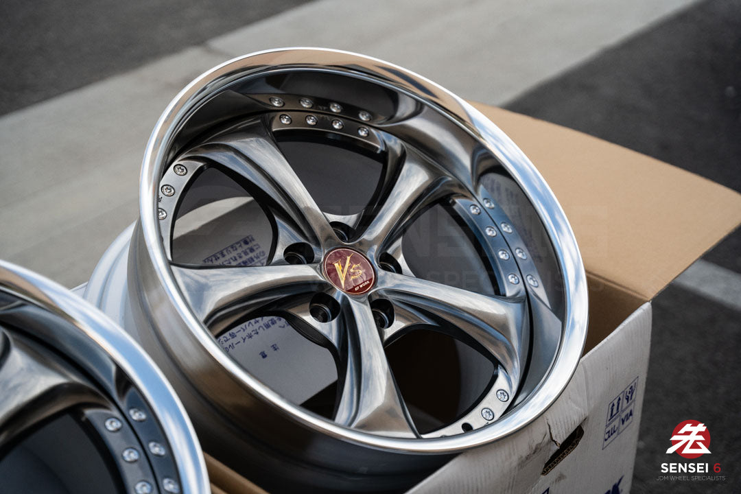 Work VSKF# / 18x9 +16, 18x10 +21 / 5x114.3 / Brilliant Silver Black (BSB)