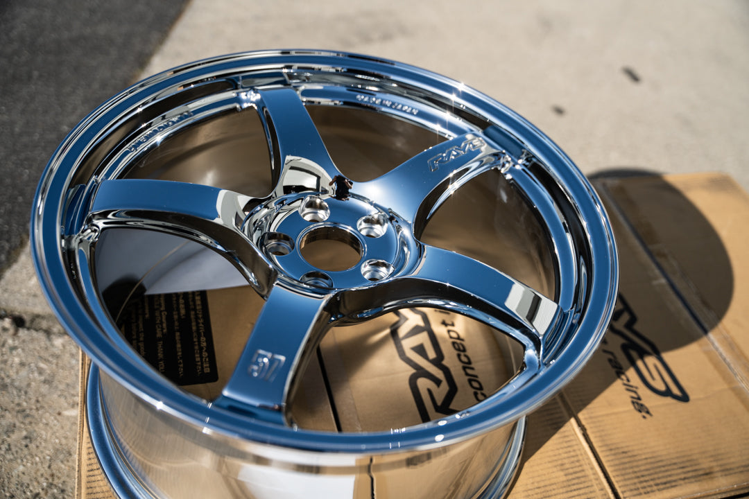 グラムライト 57CR / 18x9.5 +38 / 5x114.3 / クローム