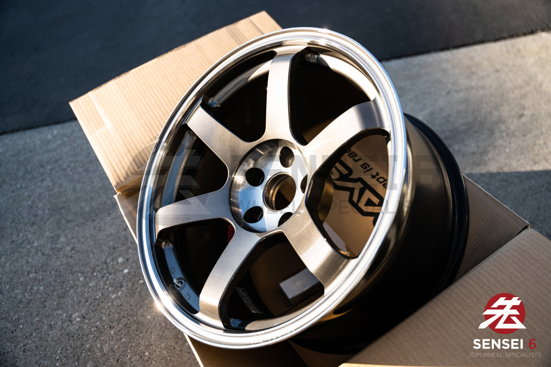 Volk TE37 サガ SL / 18x10.5 +15 / 5x114.3 / プレスドグラファイト