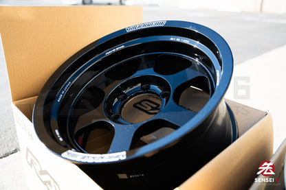 Volk TE37XT M-Spec / 17x8.5 -10 / 6x139.7 / Glossy Black (BK)