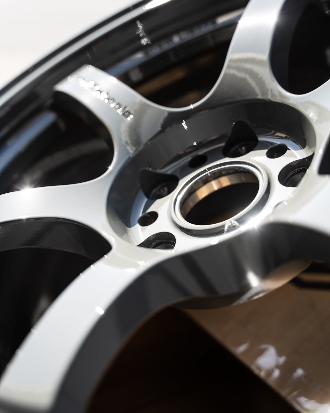 Gram Lights 57DR / 18x9.5 +38 / 5x114.3 / Arms Gray (AG)