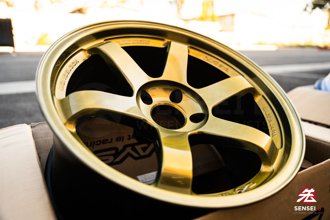Volk TE37SL / 18x10.5 +20 / 5x120 / Hyper Gold (HO)
