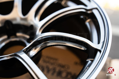 Advan RZII / 18x10 +25 / 5x114.3 / Racing Hyper Black & Ring (HBR)