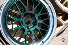 Load image into Gallery viewer, Volk 21A / 18x9.5 +22 / 5x120 / Racing Green Rim DC (IG)
