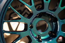 Load image into Gallery viewer, Volk 21A / 18x9.5 +22 / 5x120 / Racing Green Rim DC (IG)
