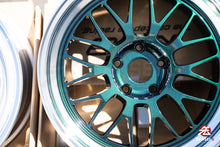 Load image into Gallery viewer, Volk 21A / 18x9.5 +22 / 5x120 / Racing Green Rim DC (IG)
