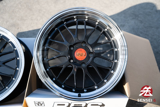 BBS LM / 19x8.5 +50, 19x12 +44 / 5x130 / Negro Azul