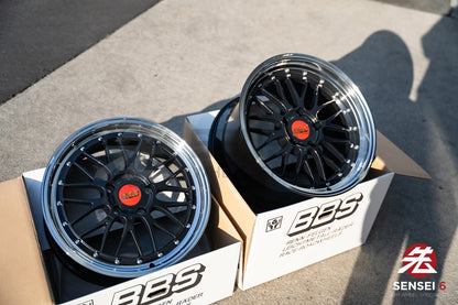 BBS LM / 19x8.5 +50, 19x12 +44 / 5x130 / Negro Azul