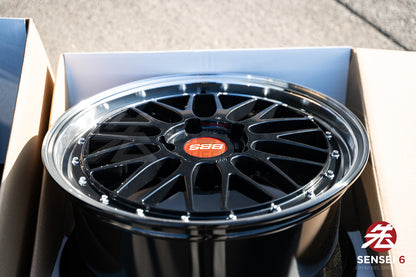 BBS LM / 19x8.5 +50, 19x12 +44 / 5x130 / Negro Azul