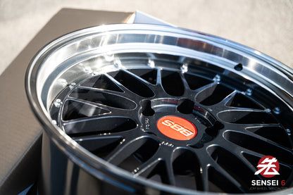 BBS LM / 19x8.5 +50, 19x12 +44 / 5x130 / Negro Azul