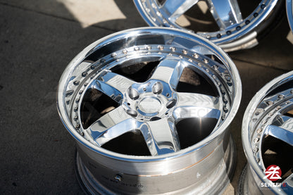 17インチ スターンビースト（中古ホイール）/ 5x114.3 / 17x10 +27 / ハイポリッシュ