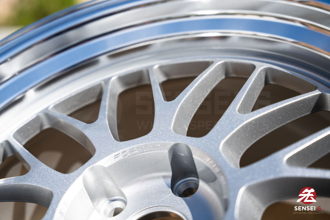 Volk 21A / 18x10.5 +22 / 5x120 / Diamond Silver Rim DC (DS)