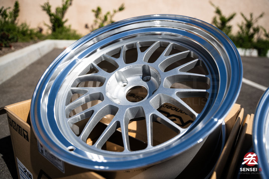 Volk 21A / 18x10.5 +22 / 5x120 / Diamond Silver Rim DC (DS)