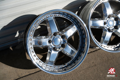 17インチ スターンビースト（中古ホイール）/ 5x114.3 / 17x10 +27 / ハイポリッシュ