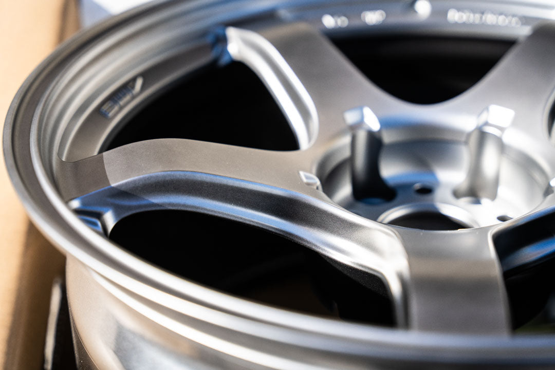 AME Tracer GTV / 18x10.5 +15 / 5x114.3 / Matte Hyper Silver