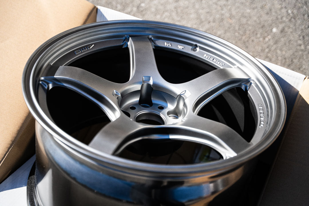 AME Tracer GTV / 18x10.5 +15 / 5x114.3 / Matte Hyper Silver