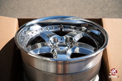 17インチ スターンビースト（中古ホイール）/ 5x114.3 / 17x10 +27 / ハイポリッシュ