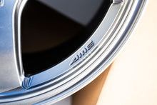 Load image into Gallery viewer, AME Tracer GTV / 18x11 +15 / 5x114.3 / Matte Hyper Silver
