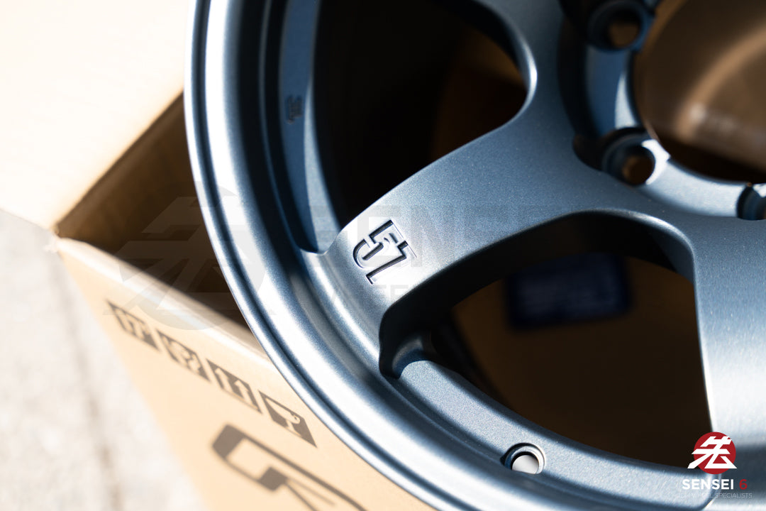 Linternas Gram 57DR-X / 17x8.5-10 / 6x139.7 / Azul pistola II