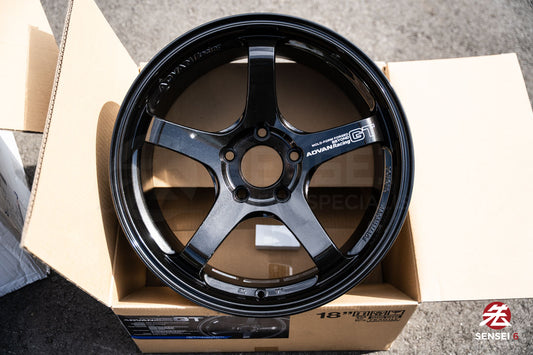 Advan GT Beyond / 18x9.5 +38 / 5x120 / Negro titanio de competición (TBK)