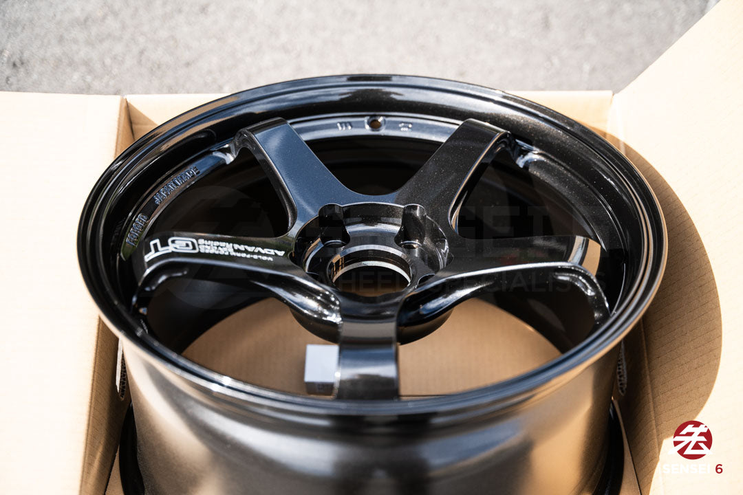 Advan GT Beyond / 18x9.5 +38 / 5x120 / Negro titanio de competición (TBK)