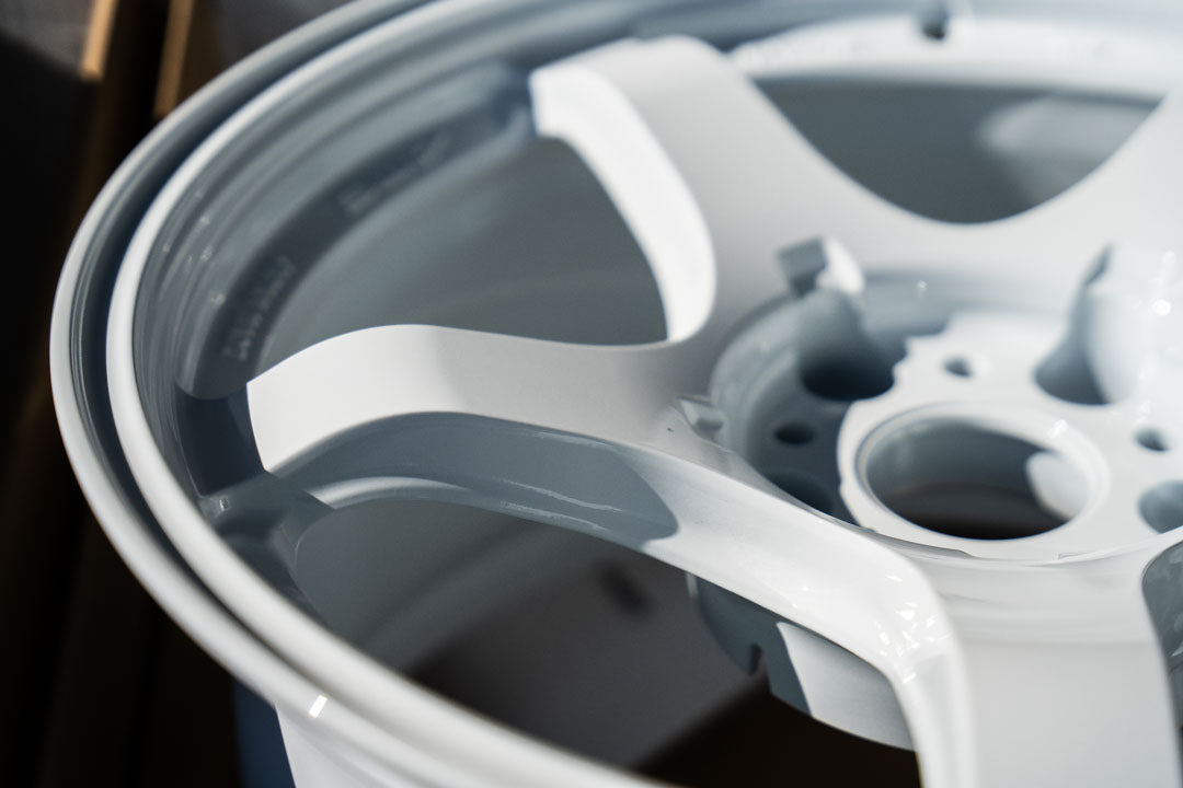 AME Tracer GTV / 17x9 +20 / 5x114.3 / Racing White