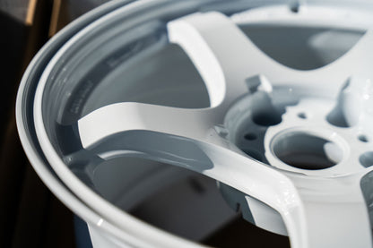 AME Tracer GTV / 17x9 +20 / 5x114.3 / Racing White