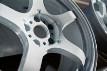 Load image into Gallery viewer, AME Tracer GTV / 17x9 +20 / 5x114.3 / Racing White
