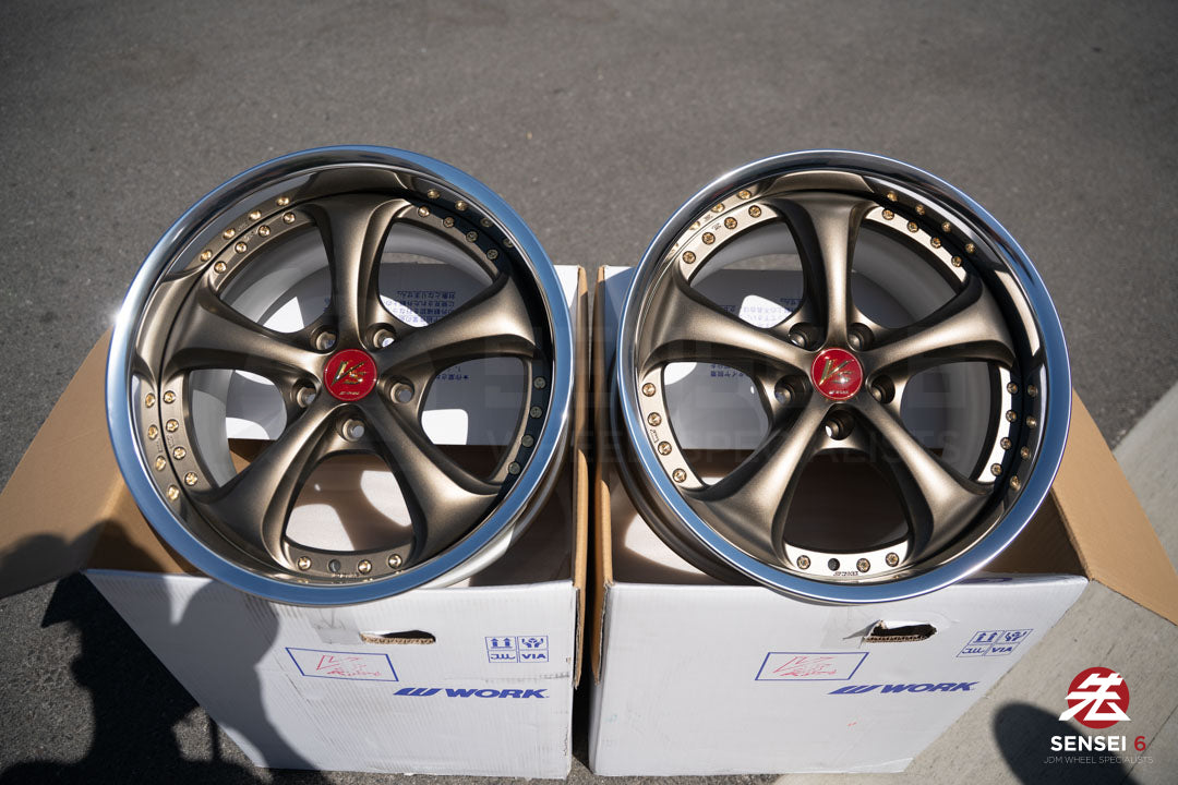 Work VSKF♯ / 18x9.5 +22, 18x9.5 +21 / 5x114.3 / Ash Titanium (AHG2)