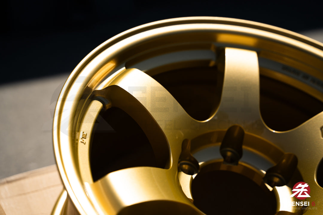 Lámparas Gram 57DR-X / 17x8.5-10 / 6x139.7 / E8 Dorado (EGP)