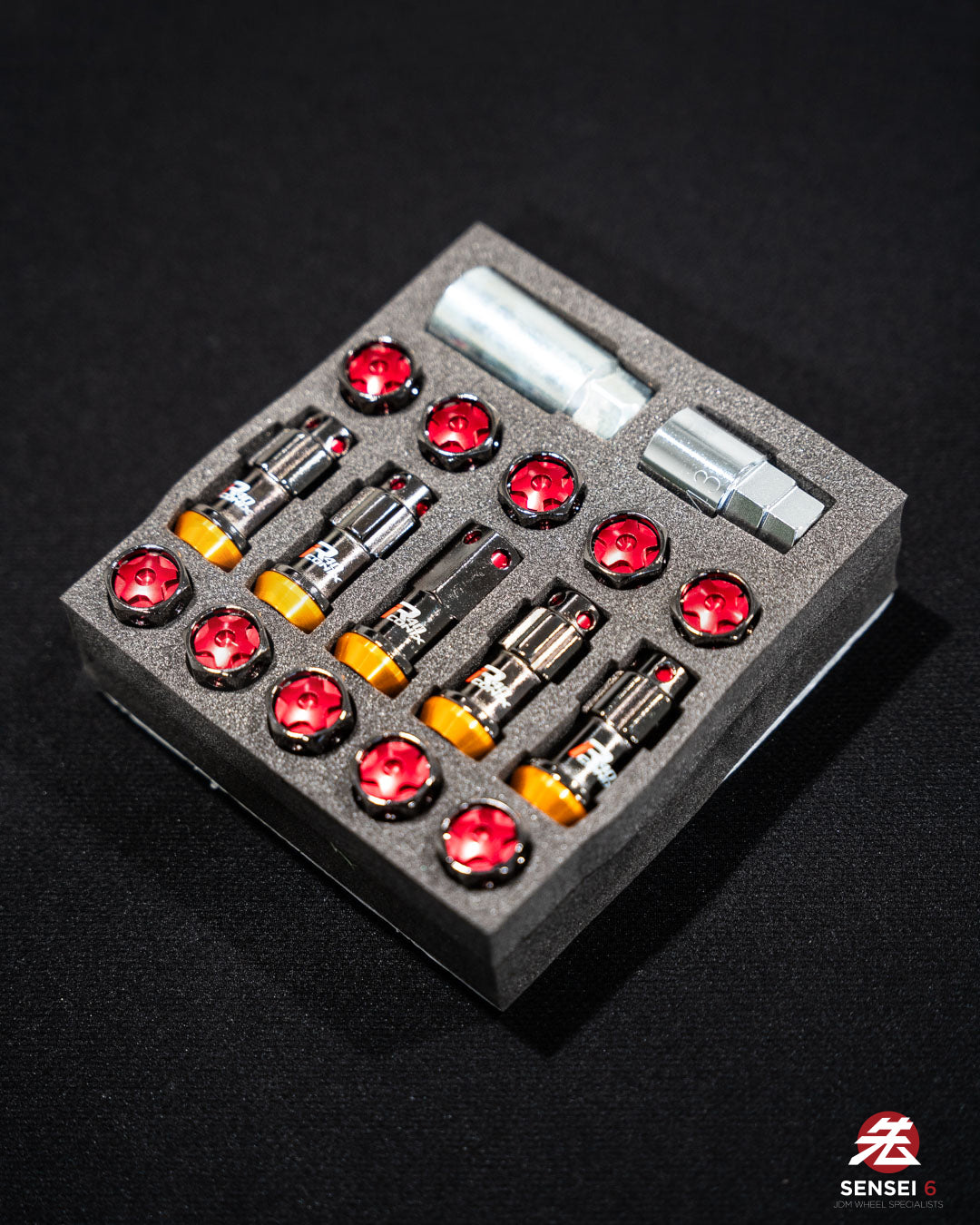 [IN STOCK] Project Kics R40 iCONIX M14 Lock & Nut Set (16 + 4 pcs) / M14x1.50 / Classical + Red Aluminium Caps