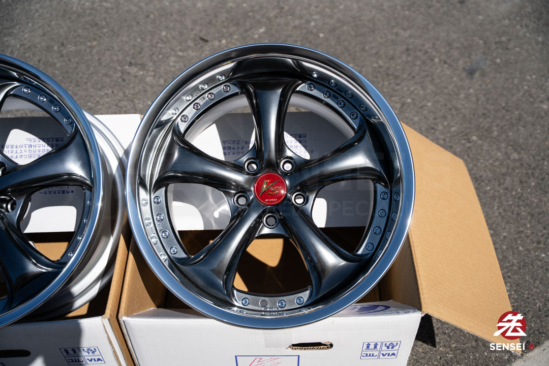 Work VSKF♯ / 18x10.5 +14, 18x10.5 +15 / 5x114.3 / Brilliant Silver Black (BSB)