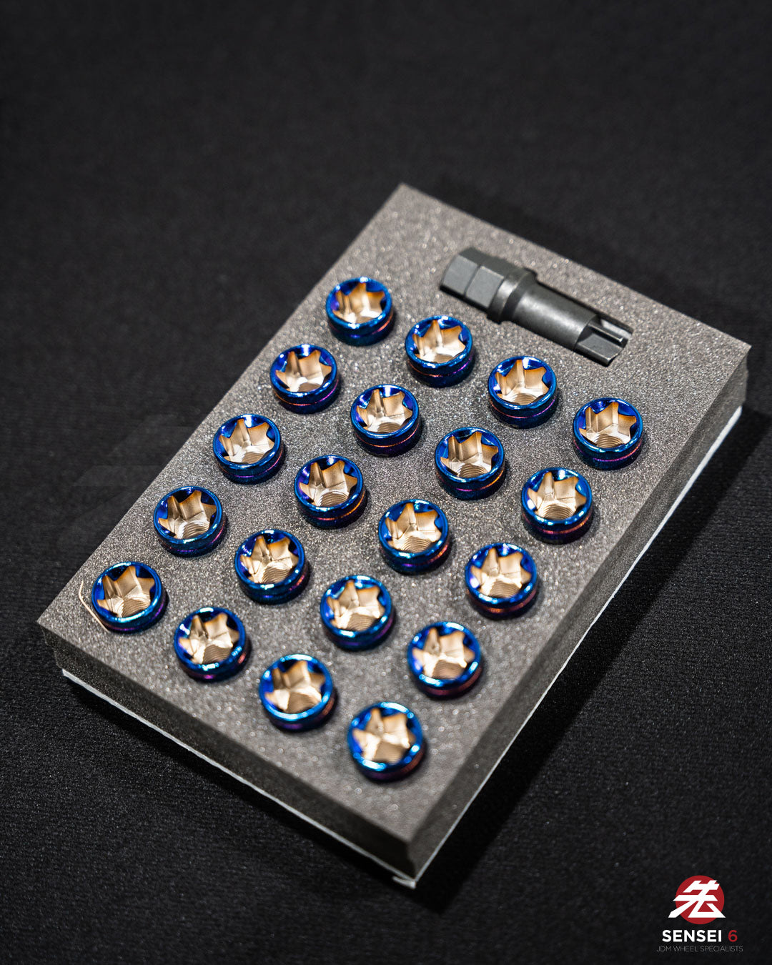 [IN STOCK] Project Kics Monolith TI/06 Lug Nut Set (20pcs) / M12x1.25 / IP Blue